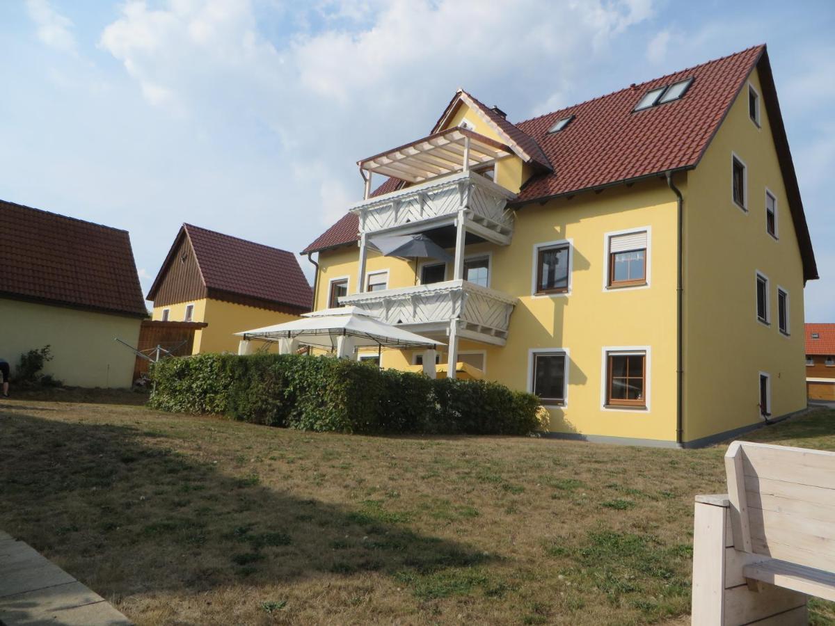Pension-Gaestehaus Kueblboeck Нойалбенройт Екстериор снимка
